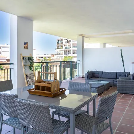 Soleado Con Terraza 아파트